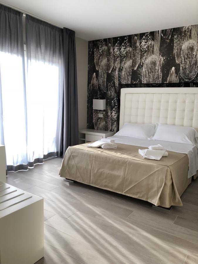 Hotel Boutique Carolina Marina di Castagneto Carducci Dış mekan fotoğraf