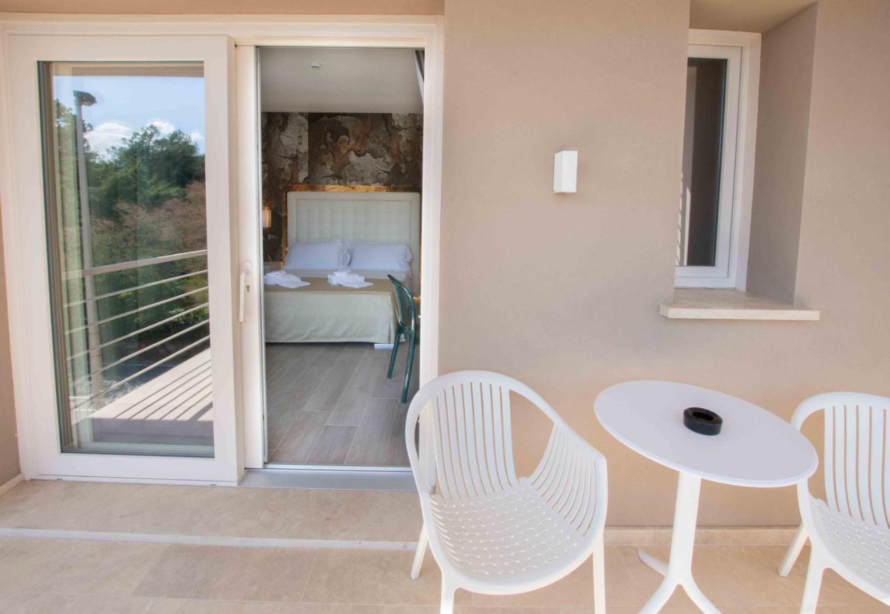 Hotel Boutique Carolina Marina di Castagneto Carducci Dış mekan fotoğraf