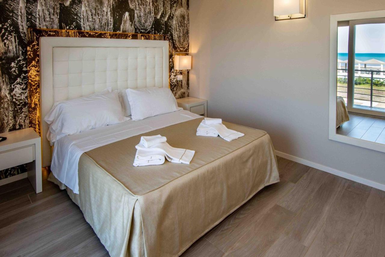 Hotel Boutique Carolina Marina di Castagneto Carducci Dış mekan fotoğraf